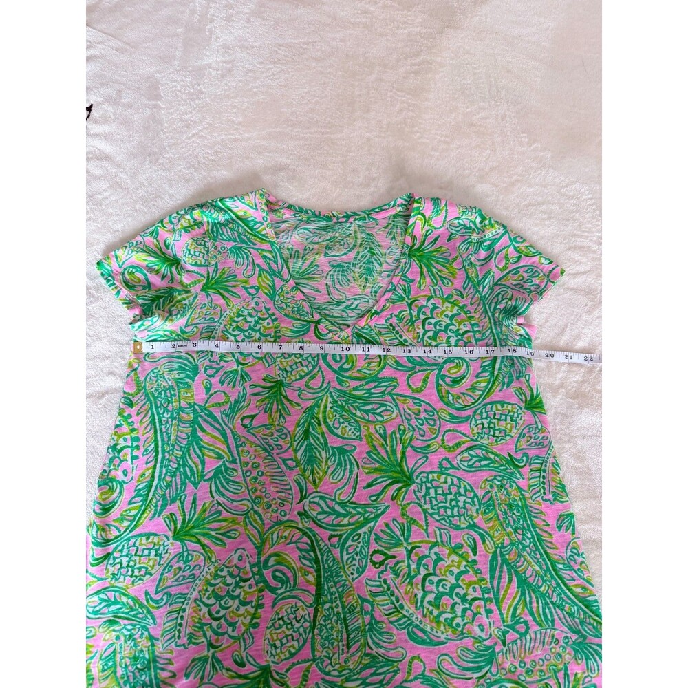 Lilly Pulitzer Pink Green Pineapple Paisley  Over-sized Fits M/L- Size S - Picture 2 of 6